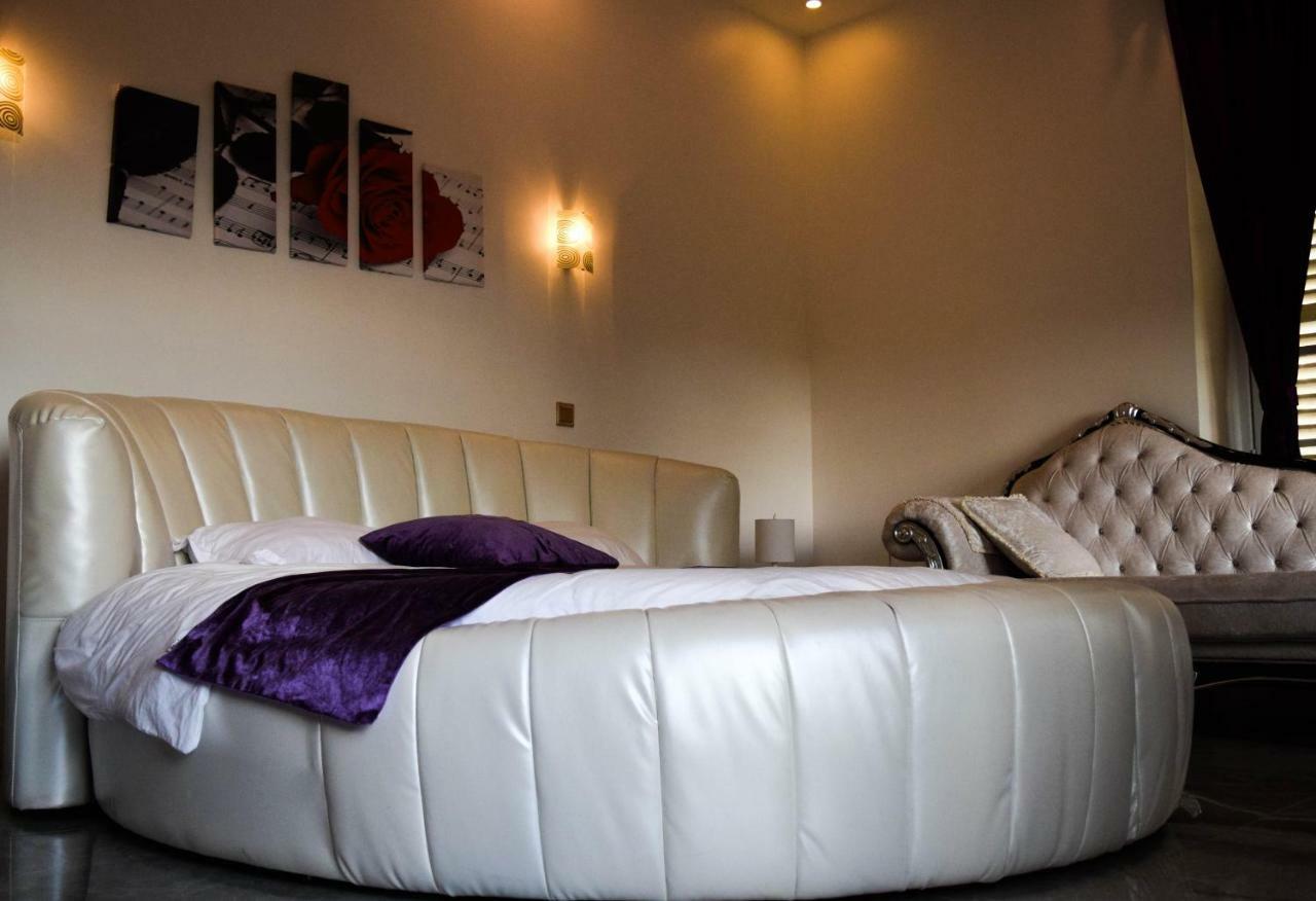 Bed and Breakfast Chateau Nevers Varennes-Vauzelles Exterior foto